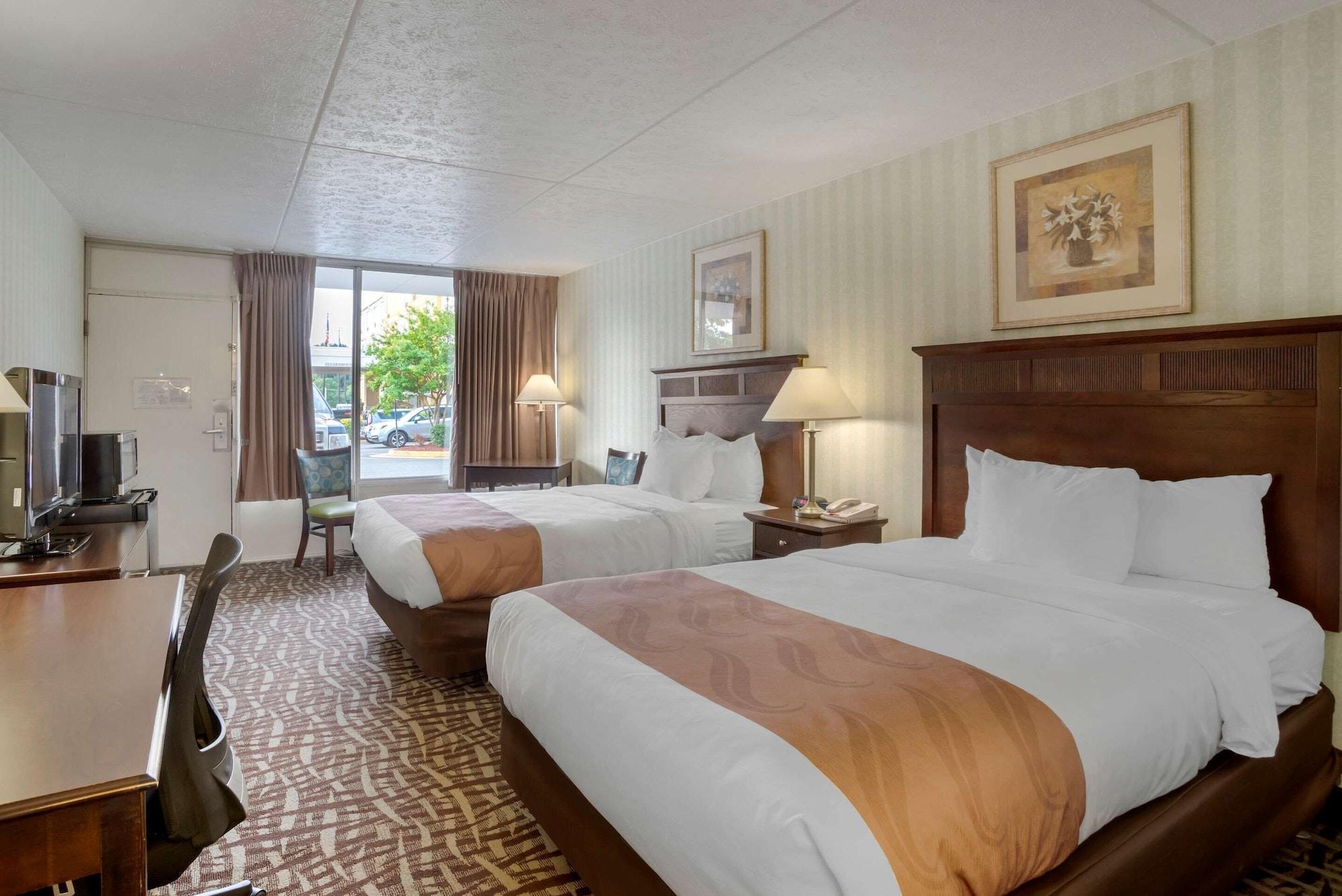 Quality Inn Fredericksburg Near Historic Downtown Εξωτερικό φωτογραφία