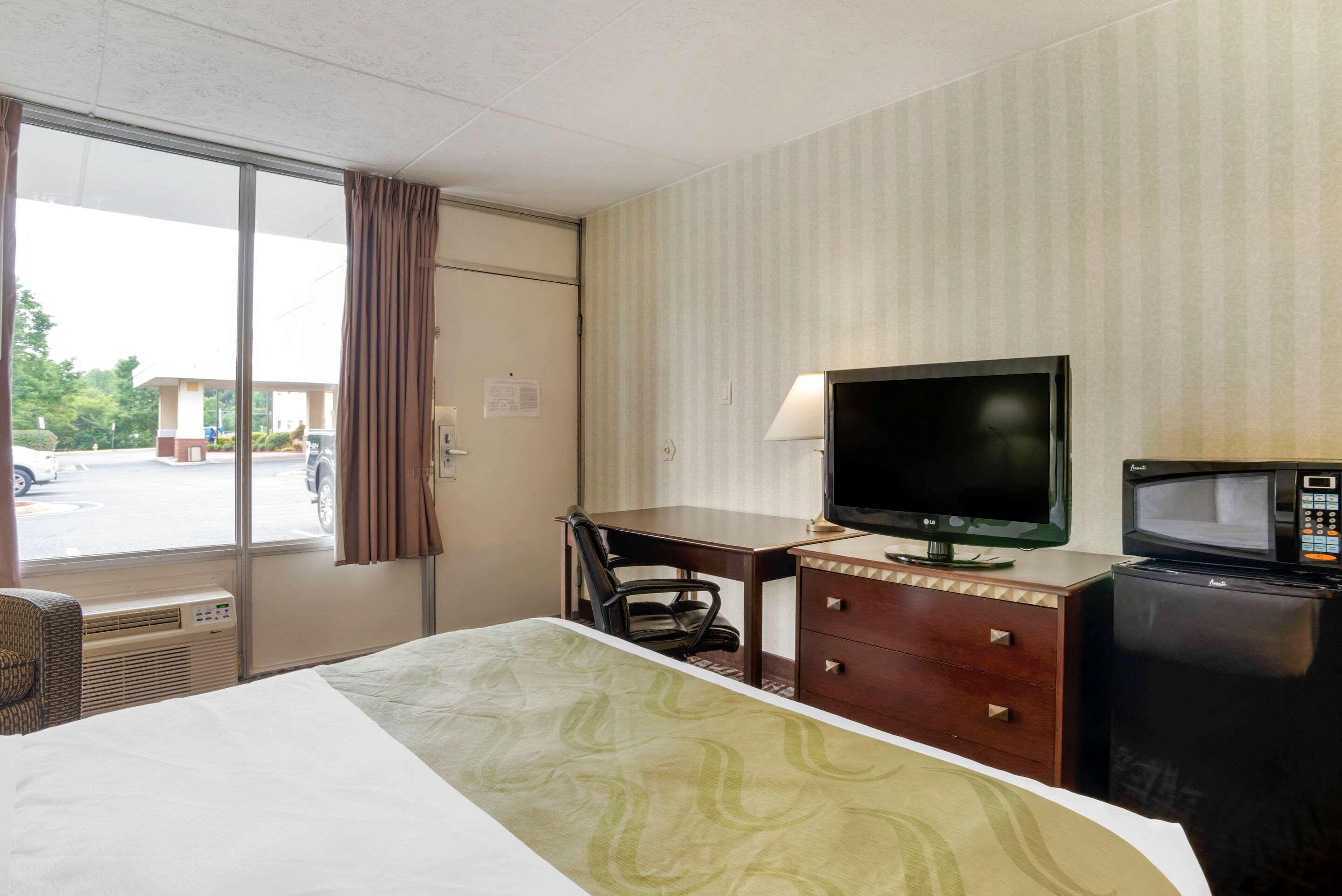 Quality Inn Fredericksburg Near Historic Downtown Εξωτερικό φωτογραφία