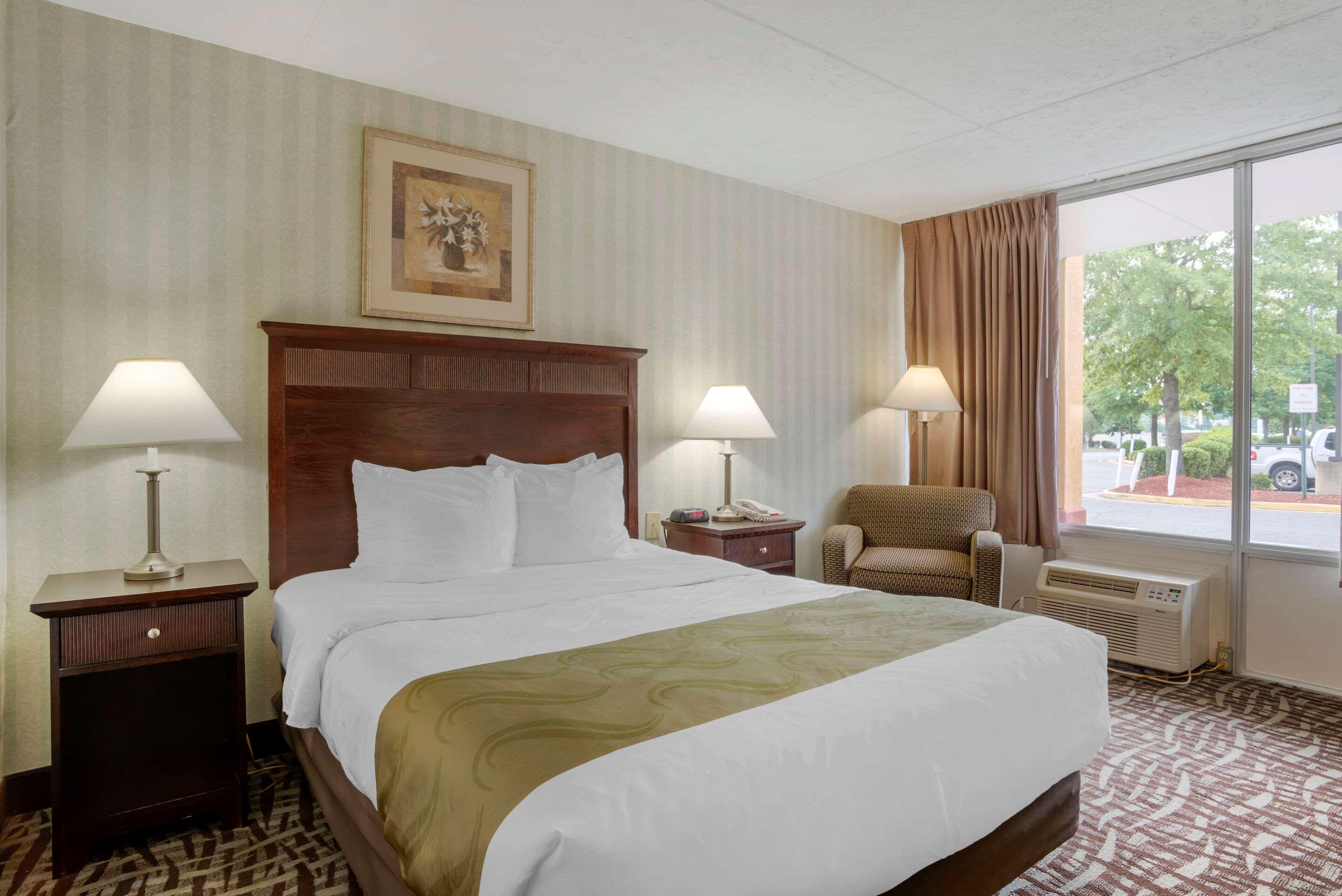Quality Inn Fredericksburg Near Historic Downtown Εξωτερικό φωτογραφία