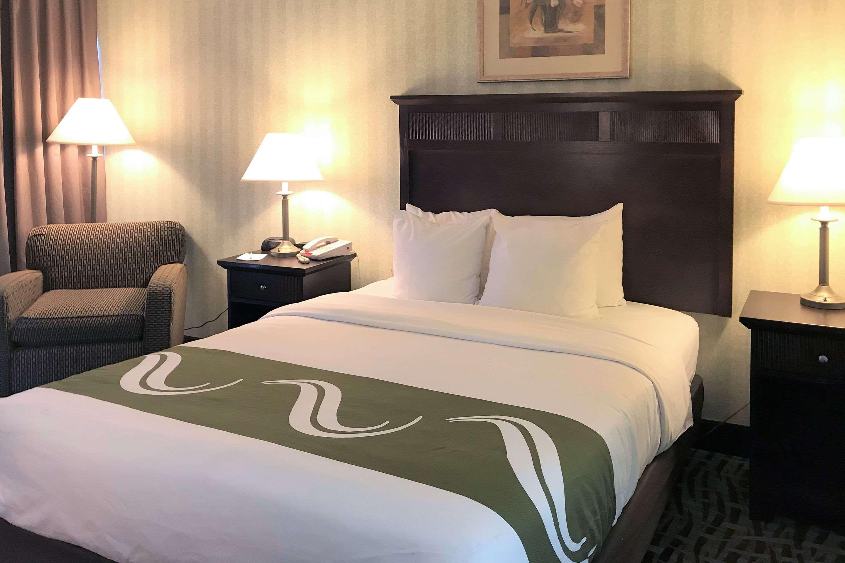 Quality Inn Fredericksburg Near Historic Downtown Εξωτερικό φωτογραφία