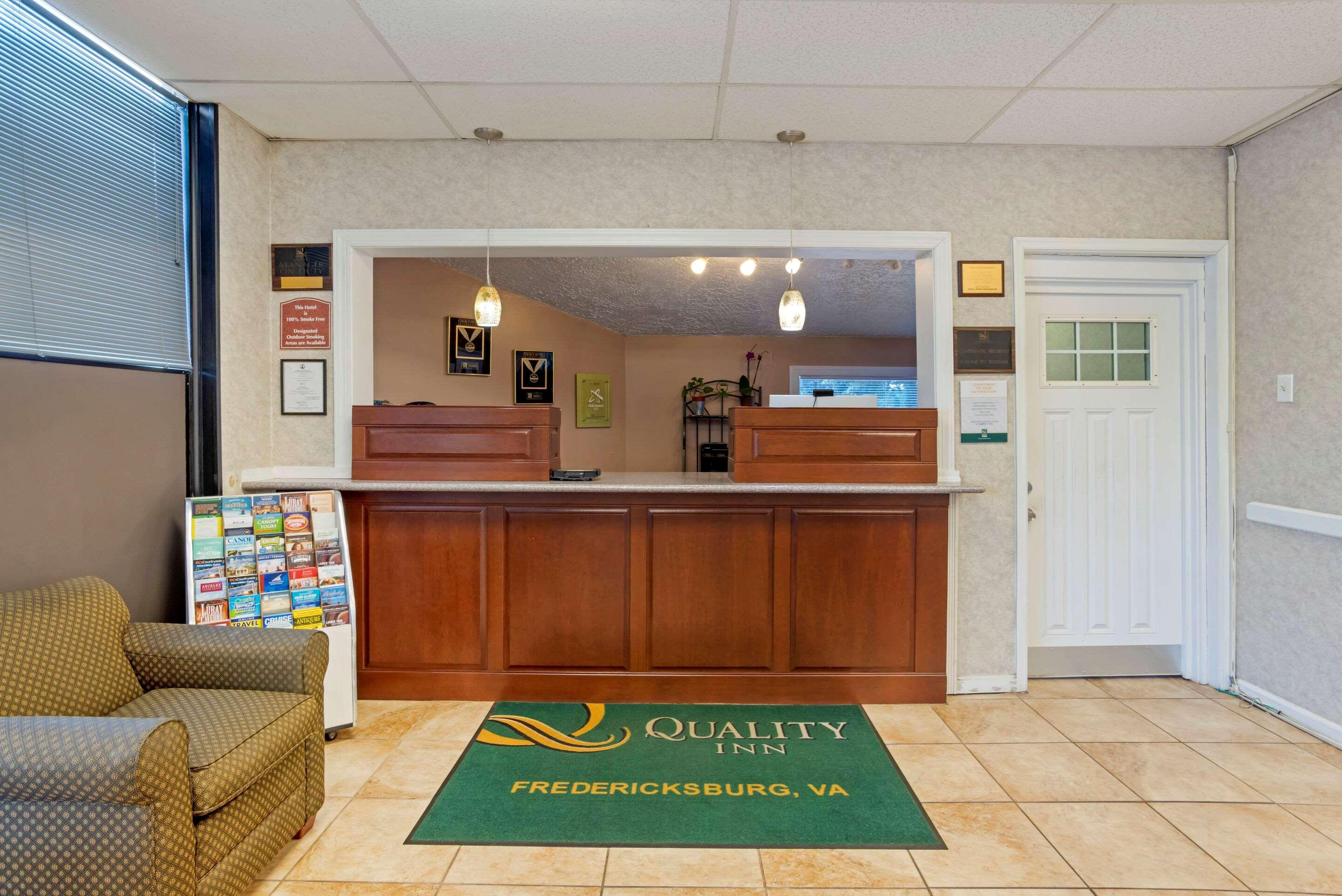 Quality Inn Fredericksburg Near Historic Downtown Εξωτερικό φωτογραφία